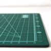 art-board-cutting-mat-self-healing-a4-close-up-3
