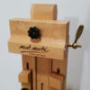 Tripod-Large-Beech-Easel-Mont-Marte-folded-close-up