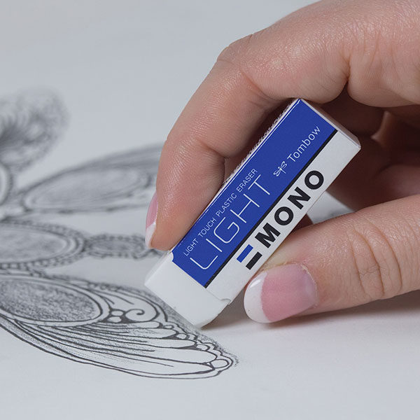 Tombow-Mono-Light-Eraser-erasing-pencil-sketch-01