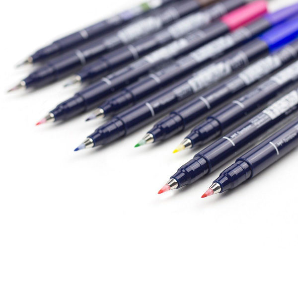 Tombow-Fudenosuke-Brush-Pen-Colour-Set-Pen-Colours-laid-out-03