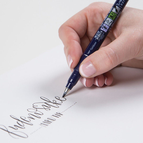 Tombow-Fudenosuke-Brush-Pen-writing