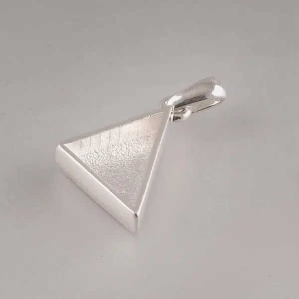 Cernit-Triangular-pendant-CE95202