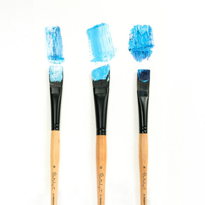 Princeton-Catalyst-Polytip-Brushes-with-blue-paint