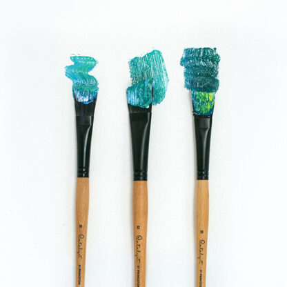 Princeton-Catalyst-Polytip-Brushes-with-green-paint