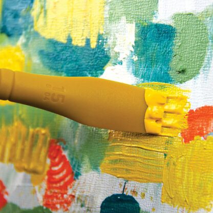 Princeton-Catalyst-Yellow-Blade-being-used-on-a-painting