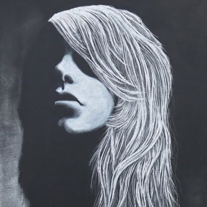 Signature White Charcoal Pencil Drawing – Mont Marte