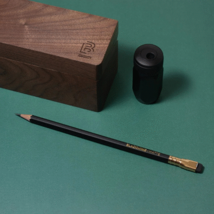 BLACKWING WALNUT BOX - lifestyle