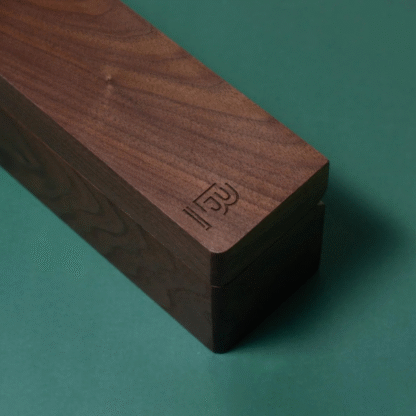 BLACKWING WALNUT BOX - side close up