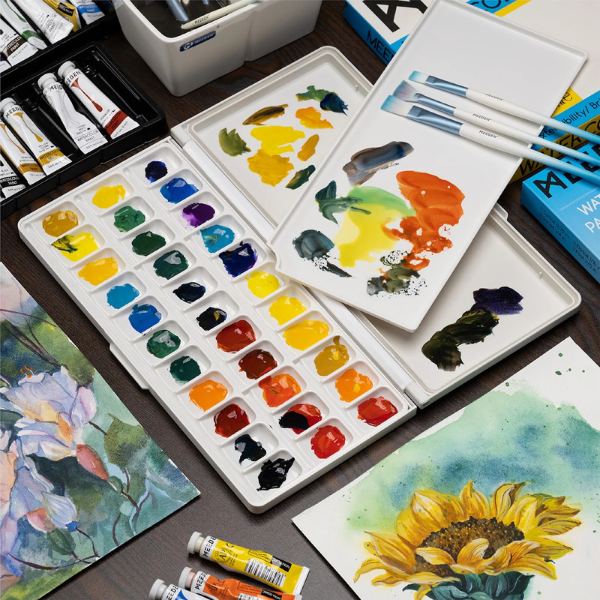 MEEDEN AIRTIGHT LEAKPROOF WATERCOLOR PALETTE IN USE