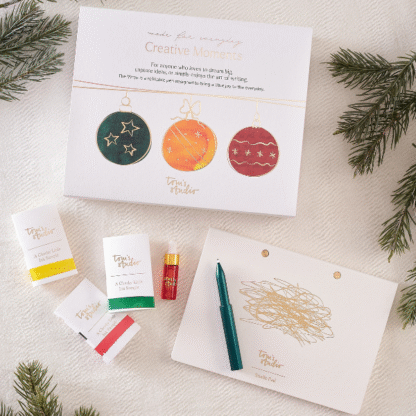 Tom's Studio Wren gift set - Christmas col lifestyle
