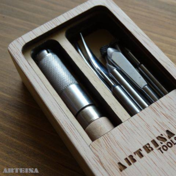 Arteina Multipal Tool set in box