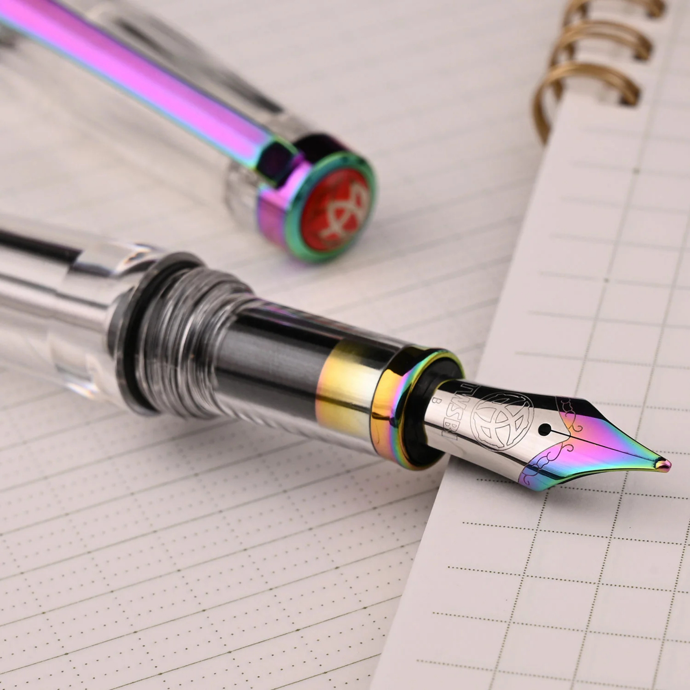 TWSBI VAC 700R FOUNTAIN PEN IRIS OPEN CLOSE UP