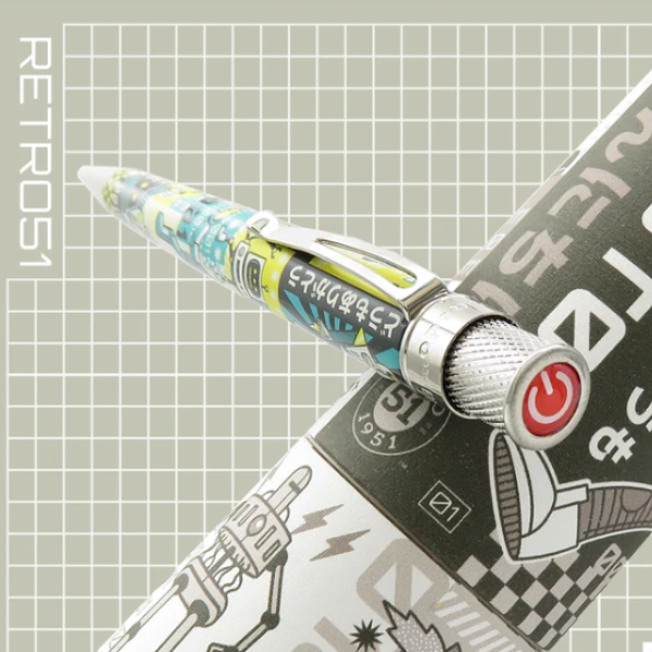 RETRO 51 Tornado Popper R0B0T01 Rollerball Pen TOP DISC DETAIL
